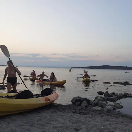 Отель Family Emilia