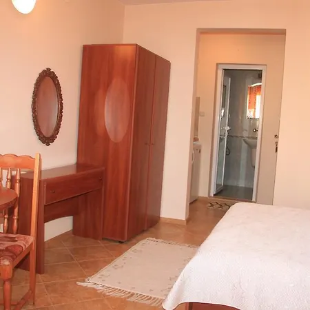 Family Emilia Отель 3*