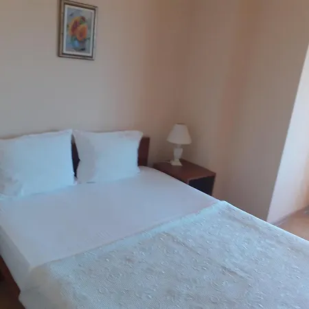 Family Emilia 3* Sozopol