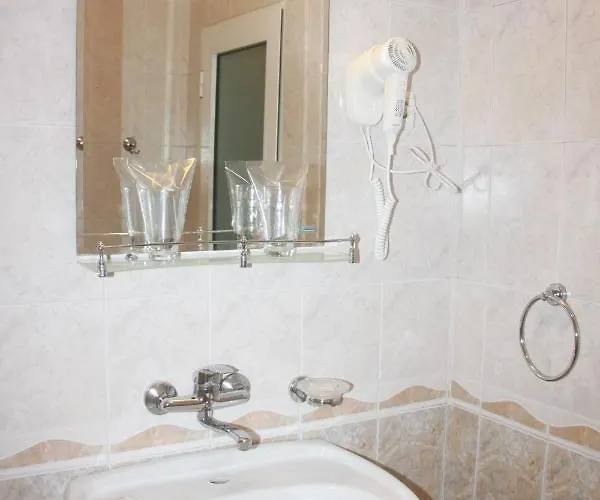 Hotel Family Emilia 3*